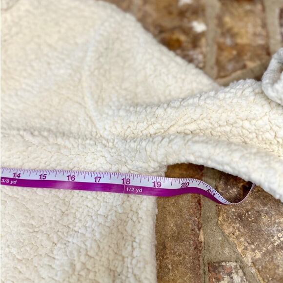 Abercrombie & Fitch Sherpa Pullover Womens Size S 1/4 Zip Cream Ivory Sweatshirt - Picture 7 of 9